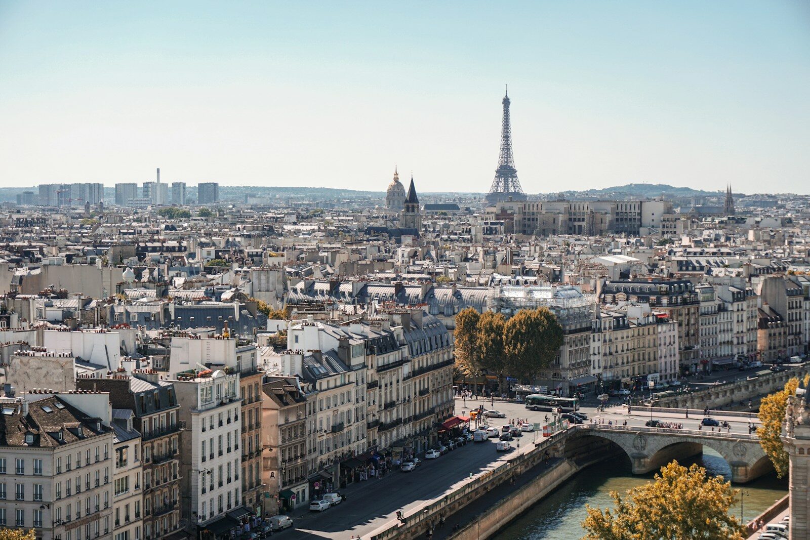 France → Paris
